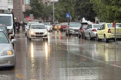 Bolu’da sağanak etkili oldu