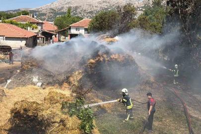 Burdur’da 50 ton balya yangında kül oldu