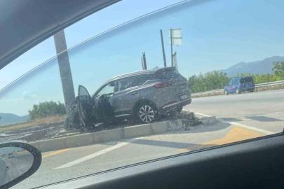 Burdur’da otomobiller çarpıştı: 4 yaralı