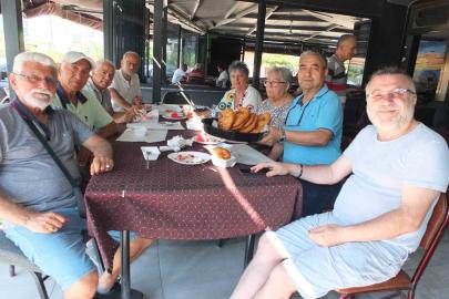 Burhaniye’de Gazeteci Şenol Torlak için lokma hayrı düzenlendi