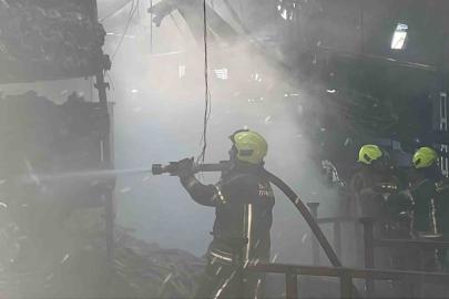 Bursa’da fabrika yangını söndürüldü
