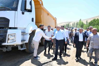 Büyükşehir, 55 mahalleyi birbirine bağlayan yolda standardı yükseltiyor