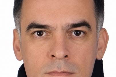Cami avlusunda ölü bulundu