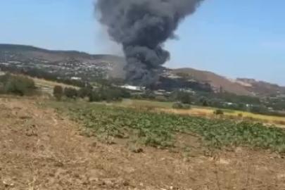 Çatalca’da bulunan bir  iş yerinde yangın çıktı. Olay yerine çok sayıda itfaiye ekibi sevk edildi.