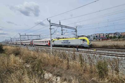 Çerkezköy’de yolcu treni raydan çıktı