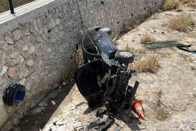 Çorum’da otomobil dereye uçtu: 2 yaralı