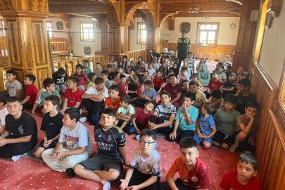 Cumayeri’nde yaz Kur’an kursu öğrencilerine trafik bilinci eğitimi