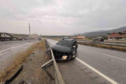 D100’de sağanak yağış çok sayıda kazaya sebep oldu