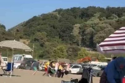 Denizde boğulma tehlikesi geçiren kişiyi vatandaşlar kurtardı