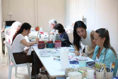 Didim Belediyesi çini sanatını geleceğe taşıyor