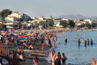 Didim sahillerini tatilciler doldurdu