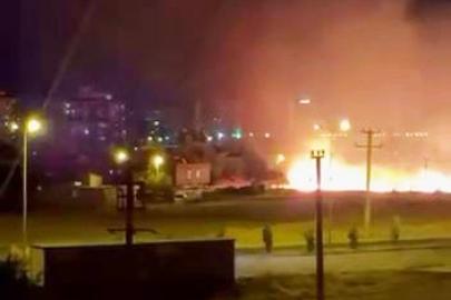 Diyarbakır’da korkutan yangın: Alevler evlere sıçramadan söndürüldü