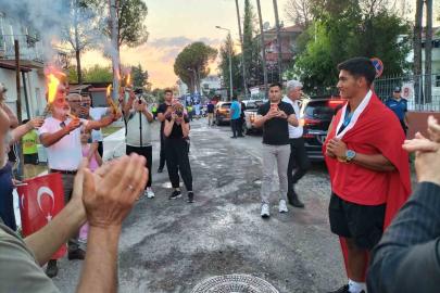 Dünya şampiyonu Karahan, Köyceğiz’de coşkuyla karşılandı