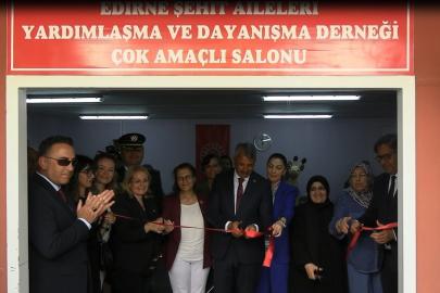 Edirne’de şehit ailelerinin el emeği göz nuru ürünleri sergilendi