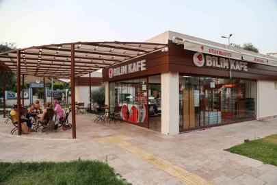Efeler’de Bilim Kafe yaz akşamlarında da ziyaretçilerini ağırlayacak