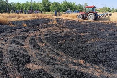 Elazığ’daki ekili tarlada çıkan yangın ekiplerce söndürüldü
