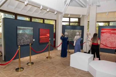 Esenyurt sanat merkezi, ilçede birçok etkinliğe ev sahipliği yaparak kültür ve sanat hayatına katkı sağlıyor