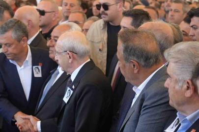 Eski CHP Genel Başkanı Deniz Baykal’ın eşi Olcay Baykal, toprağa verildi
