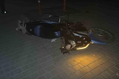 Eskişehir’de polisten kaçan motosikletli kaza yaptı