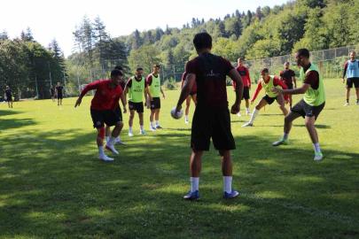 Fatih Karagümrük, yeni sezon hazırlıkları için Bolu’da kampa girdi