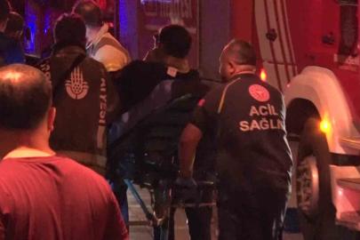 Fatih’te 4 katlı binada çıkan yangında bir itfaiye eri yaralandı