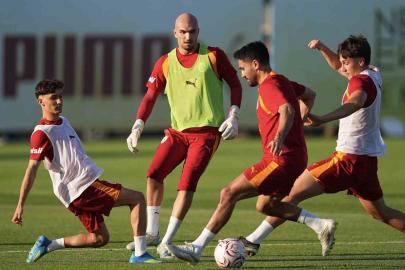 Galatasaray, günü çift antrenmanla tamamladı