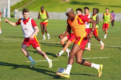 Galatasaray, günü çift antrenmanla tamamladı