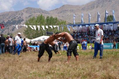 Geleneksel Gökbel Yağlı Pehlivan Güreşleri ve Festivali 30 Temmuz’da başlıyor