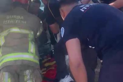 Gemlik’te işçi servisi ile otomobil çarpıştı: 15 yaralı