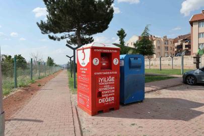 Hacılar’da kıyafet bağış kutuları hizmete girdi