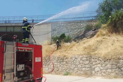 Hamsu Köprüsü’nde çıkan yangın söndürüldü