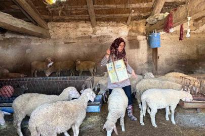 "Hayvanlara büyü yaptı" denilerek vahşice öldürülen adamın karısı tek başına çobanlık yaparak 2 oğlunu okutmaya çalışıyor