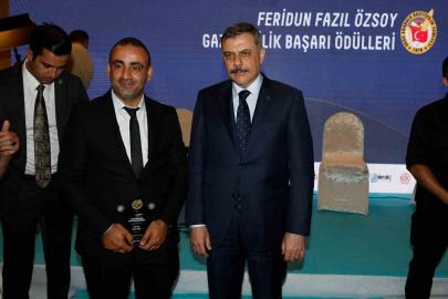 İHA Iğdır muhabiri Sebahattin Yum’a gazetecilik başarı ödülü