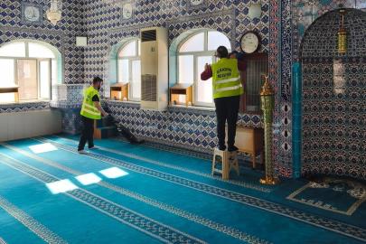 İlkadım’ın ibadethanelerinde hijyen için yoğun mesai