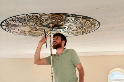 İmamın sanat sevgisi camiye yansıdı