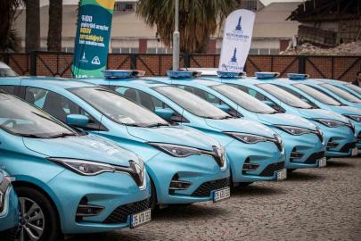 İzmir’in elektrikli araç filosuyla 25 milyon lira tasarruf