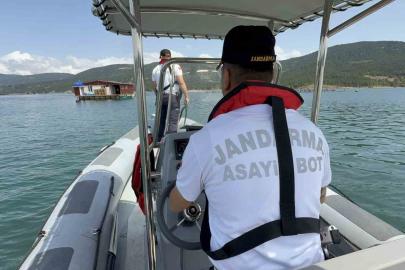 Jandarma çevre nöbetinde