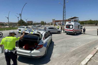 Karaman’da otomobille çarpışan motosikletin sürücüsü yaralandı