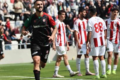 Karşıyaka, Ömer Faruk’la sözleşme uzatmak için görüşüyor