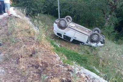 Kastamonu’da otomobil tarlaya yuvarlandı: 3 yaralı