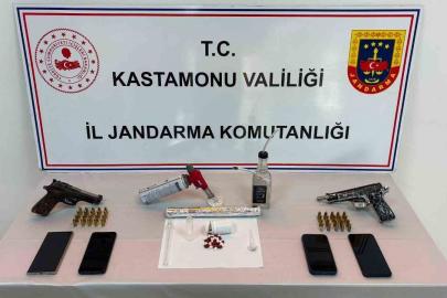 Kastamonu’da uyuşturucu operasyonlarında yakalanan 3 şüpheli tutuklandı