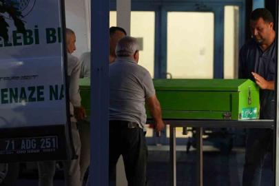 Kayıp ihbarından vahşet çıktı: Babasını parçalayıp tuvalete gömmüş