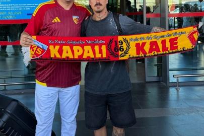 Kayserispor 2 transferini Kayseri’ye getirdi
