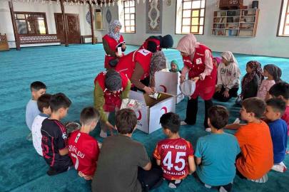 Kızılay’dan yaz Kur’an kurslarındaki çocuklara sürpriz