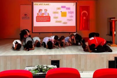 Kızılay’dan yaz kursu öğrencilerine afet bilinci eğitimi