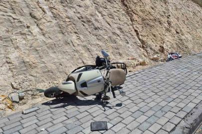 Kontrolden çıkan motosiklet devrildi: 1 yaralı