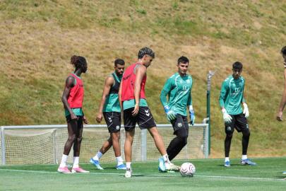 Konyaspor, Slovenya kampındaki hazırlıklarını sürdürüyor
