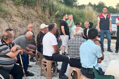 Köy köy gezip vatandaşları bilgilendiriyorlar