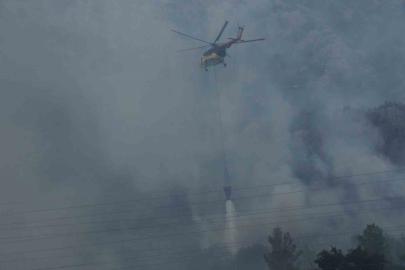 Kumluca’daki orman yangınında 10 ev kullanılamaz hale geldi: Yangına evinde yakalananlar o anları anlattı