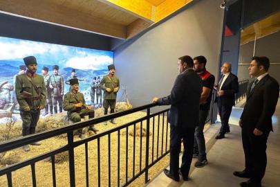 Kütahya Valisi Işın, Dumlupınar Şehitliği ve Diorama Müzesi’nde incelemelerde bulundu